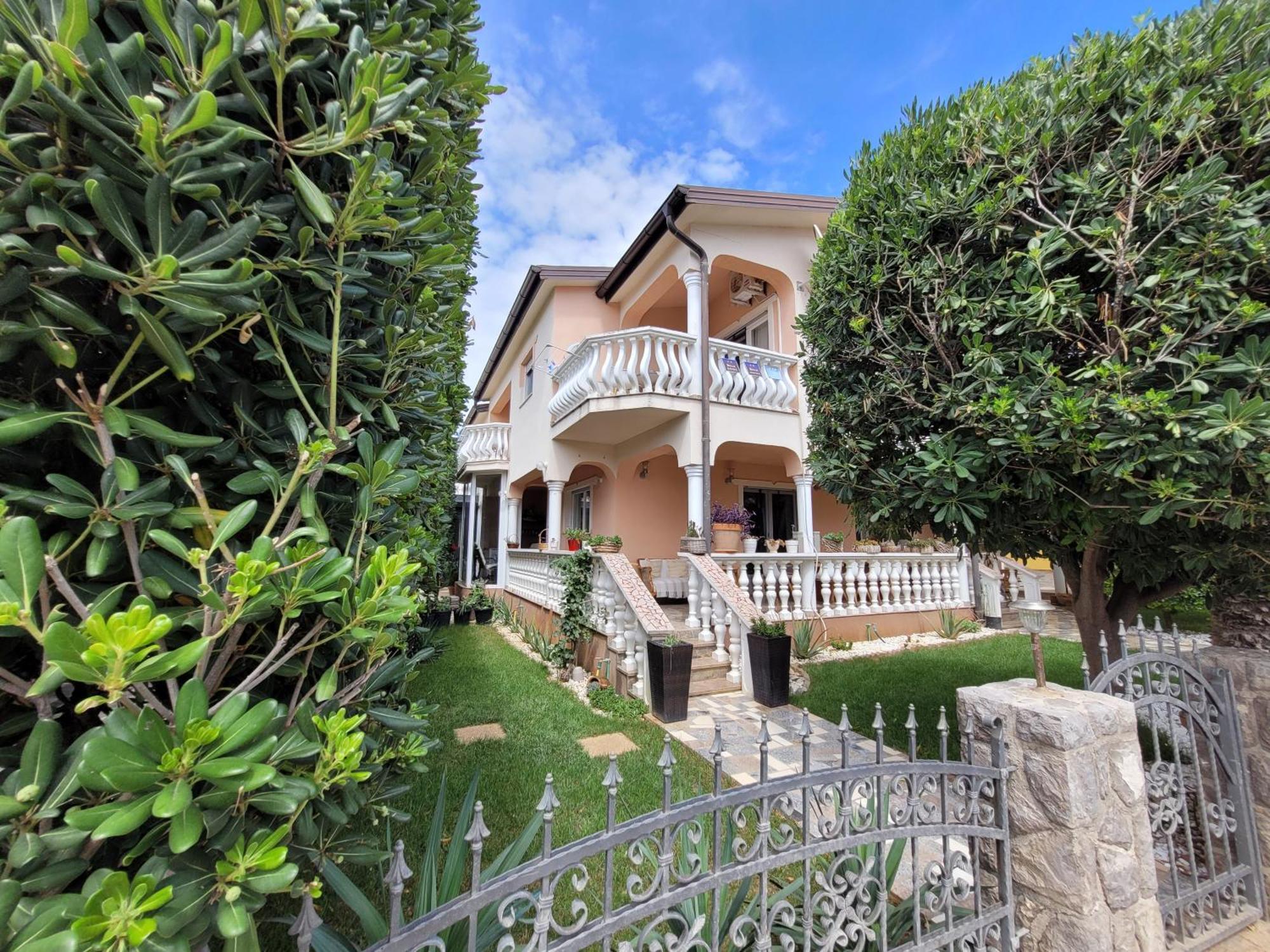 Apartment Jelena Vir Luaran gambar